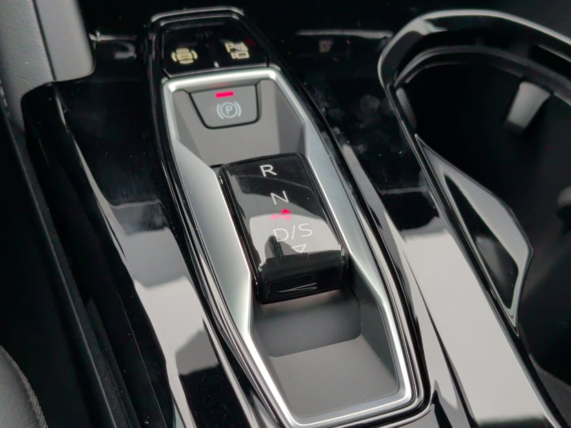2025 Audi Q5 - Image 25