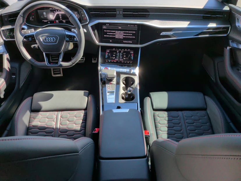 2025 Audi RS 7 - Image 16