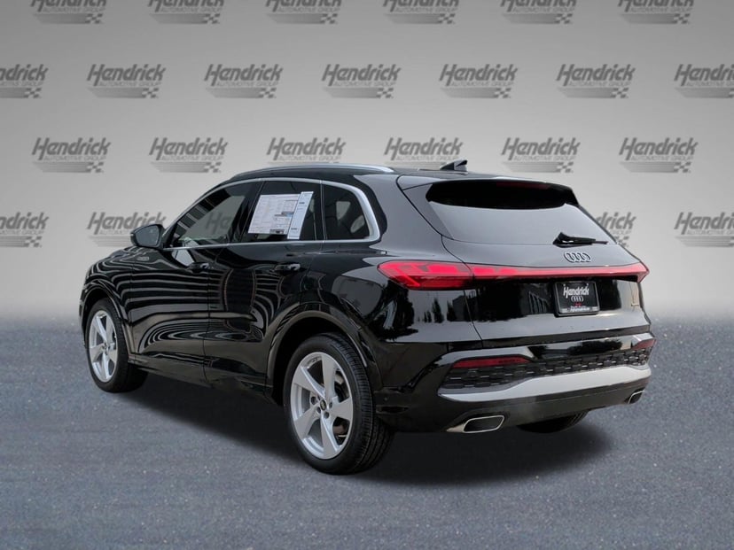 2025 Audi Q5 - Image 5