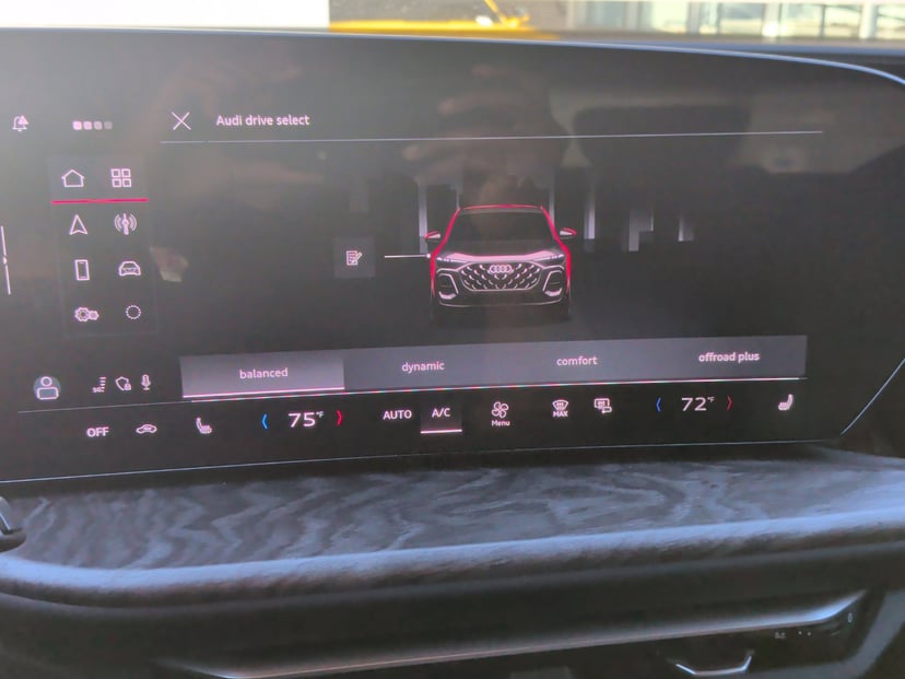 2025 Audi Q5 - Image 22