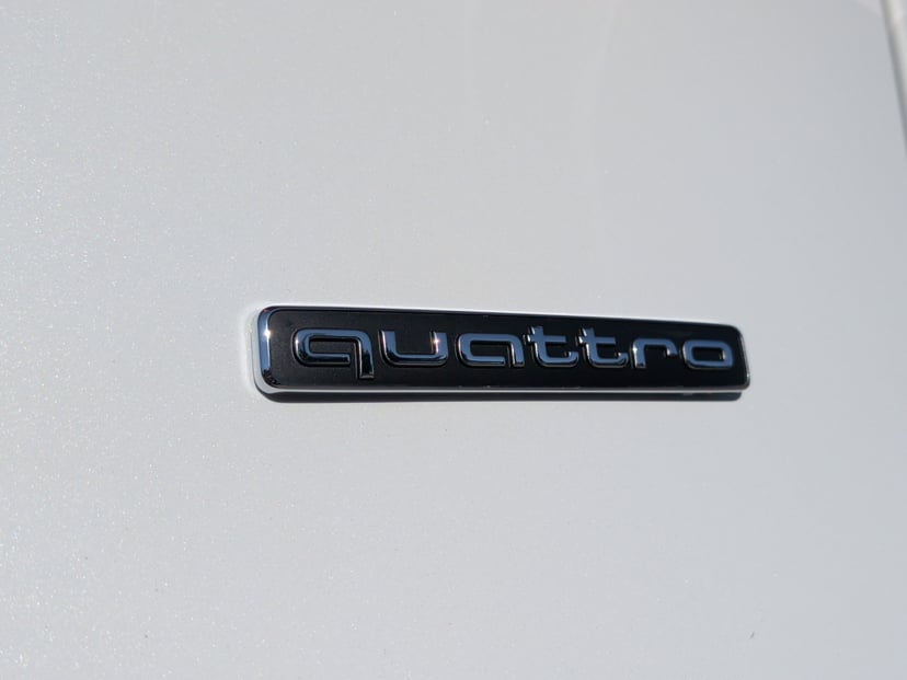 2025 Audi Q5 - Image 12