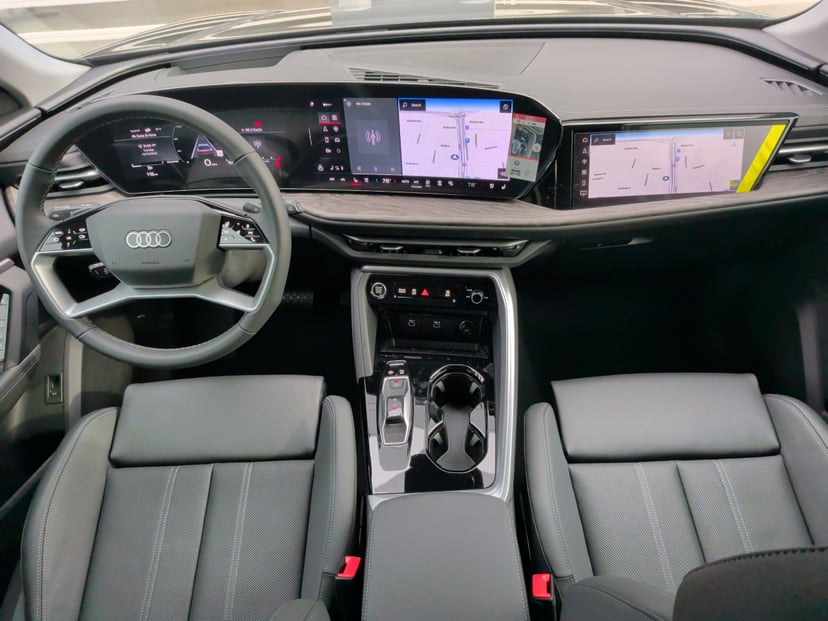 2025 Audi Q5 - Image 16