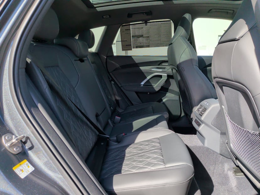 2025 Audi SQ5 - Image 31