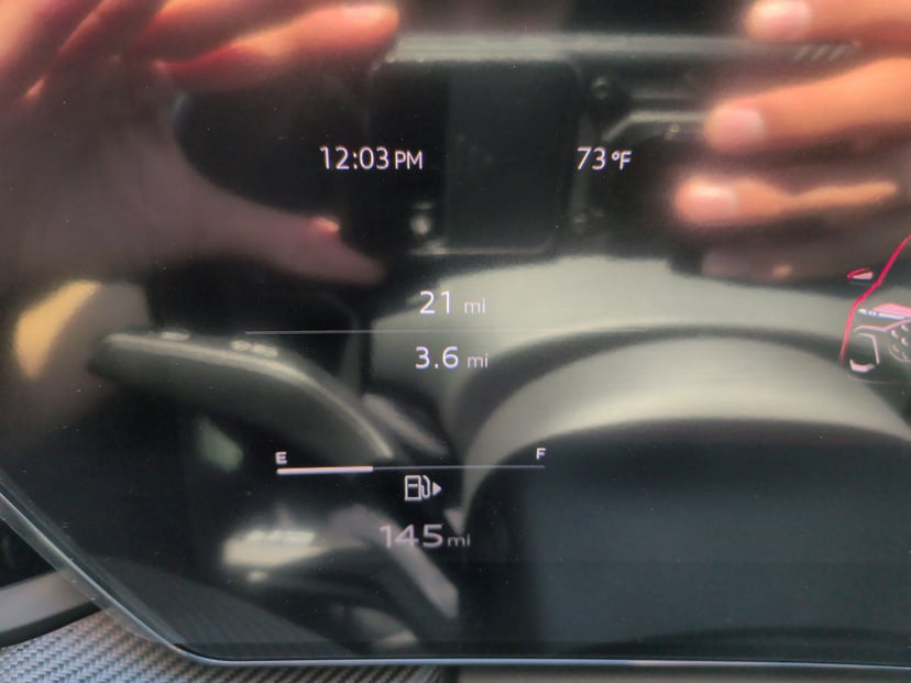 2025 Audi SQ5 - Image 22