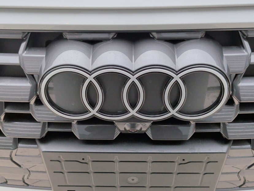 2025 Audi Q5 - Image 10