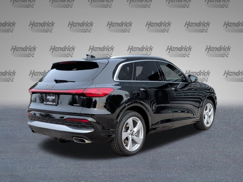 2025 Audi Q5 - Image 7