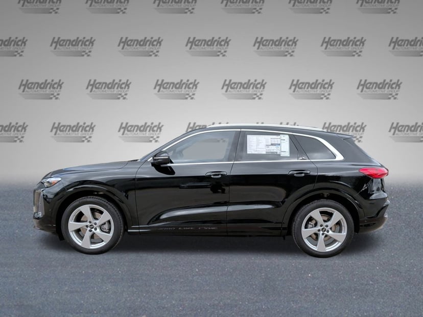 2025 Audi Q5 - Image 4