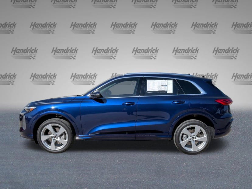 2025 Audi Q5 - Image 4