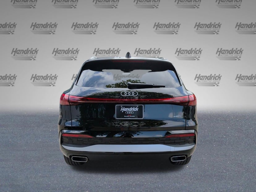 2025 Audi Q5 - Image 6