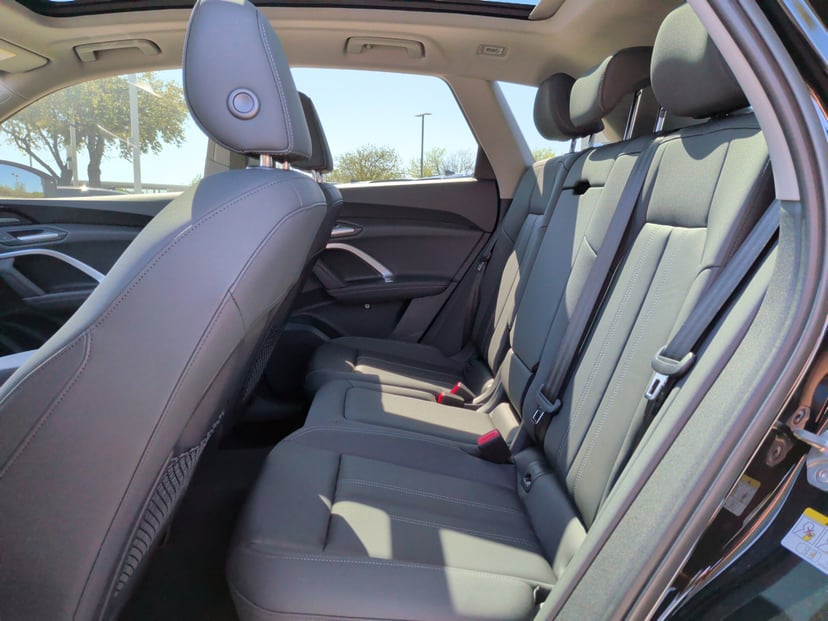 2025 Audi Q5 - Image 31