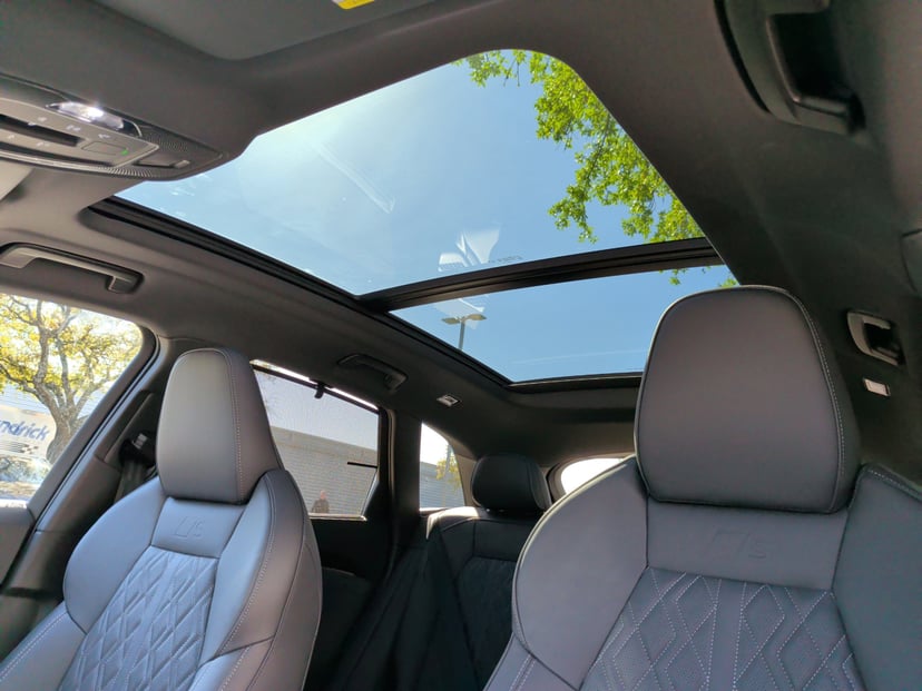 2025 Audi SQ5 - Image 29