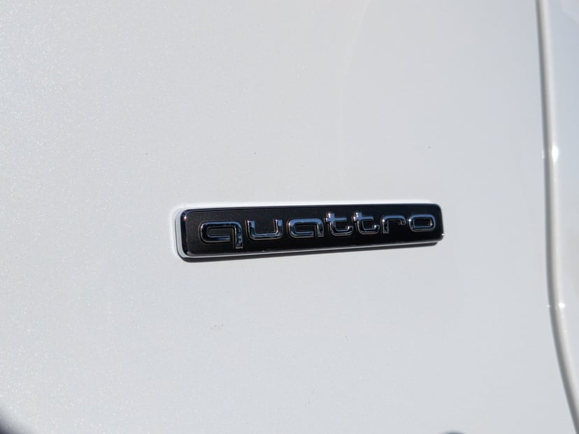 2025 Audi Q5 - Image 12
