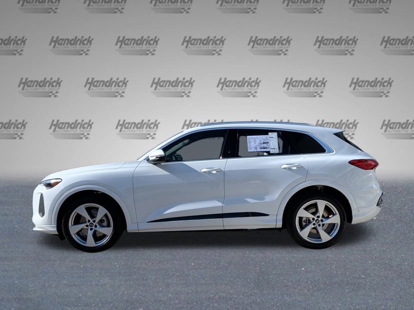 2025 Audi Q5 - Image 4