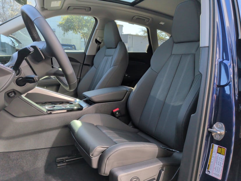 2025 Audi Q5 - Image 14