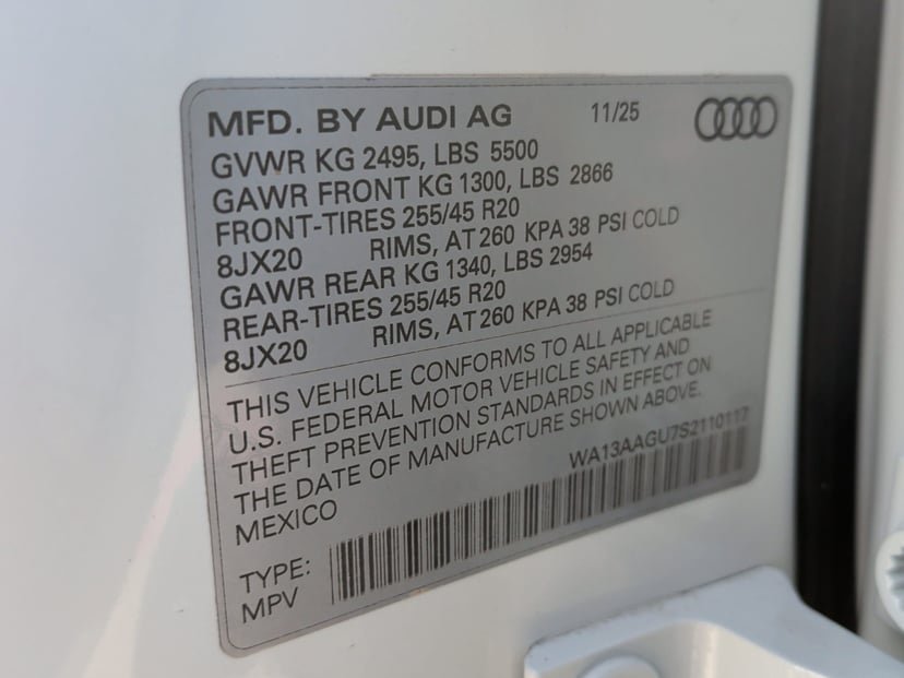 2025 Audi Q5 - Image 34