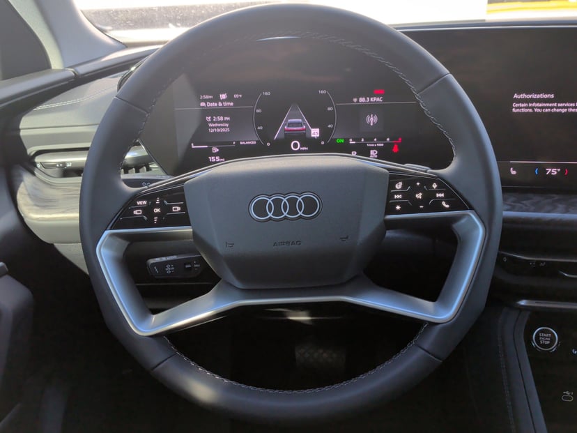 2025 Audi Q5 - Image 18