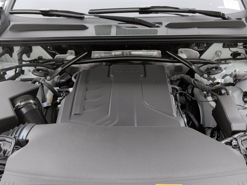 2025 Audi Q5 - Image 33