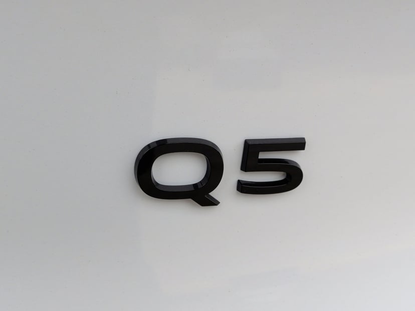 2025 Audi Q5 - Image 11