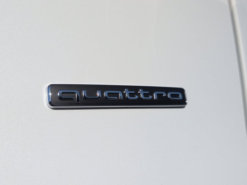 2025 Audi Q5 - Image 12