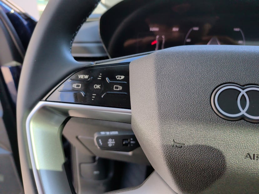 2025 Audi Q5 - Image 18