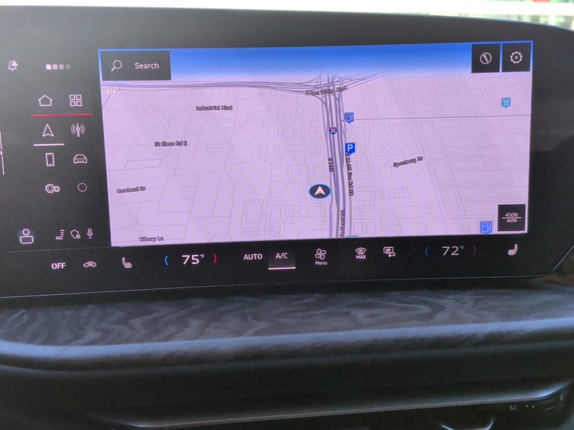2025 Audi Q5 - Image 21