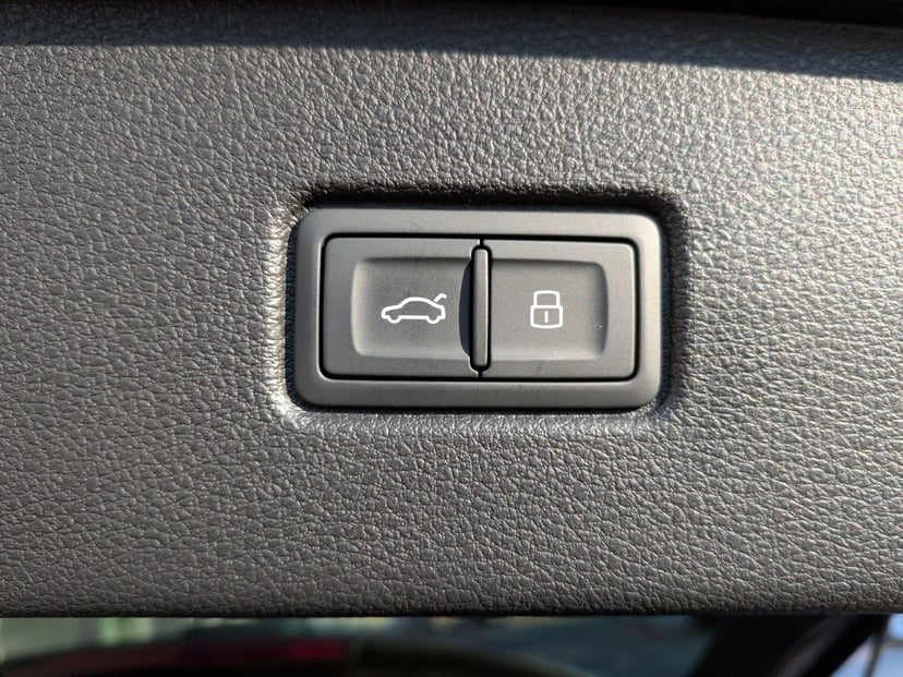2026 Audi Q7 - Image 38