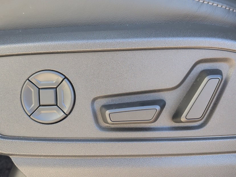 2025 Audi Q5 - Image 29