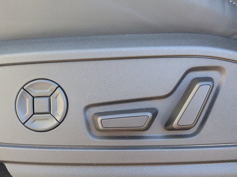 2025 Audi Q5 - Image 29