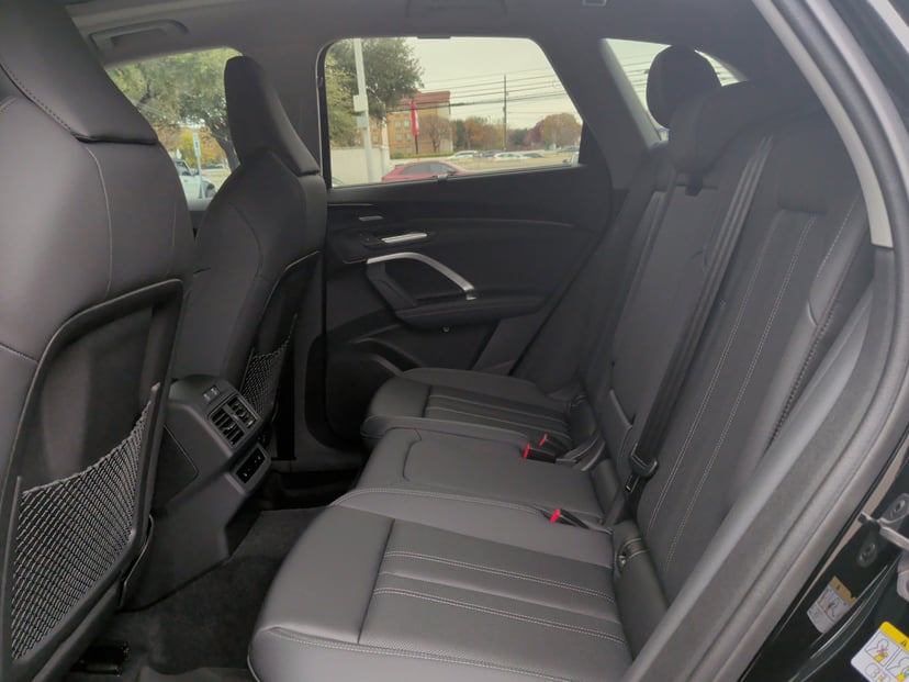 2025 Audi Q5 - Image 15