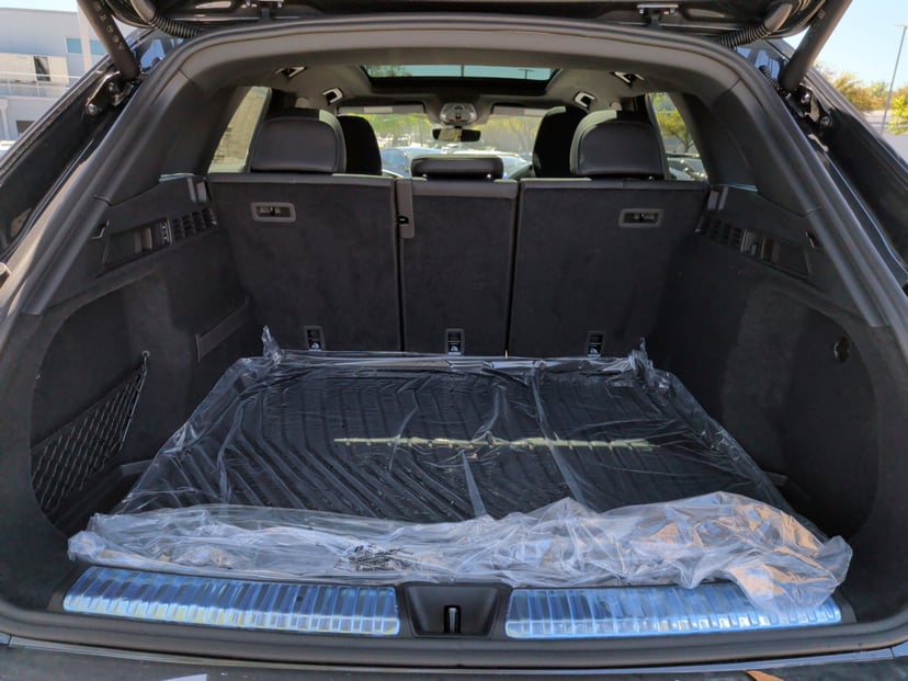 2025 Audi SQ5 - Image 32