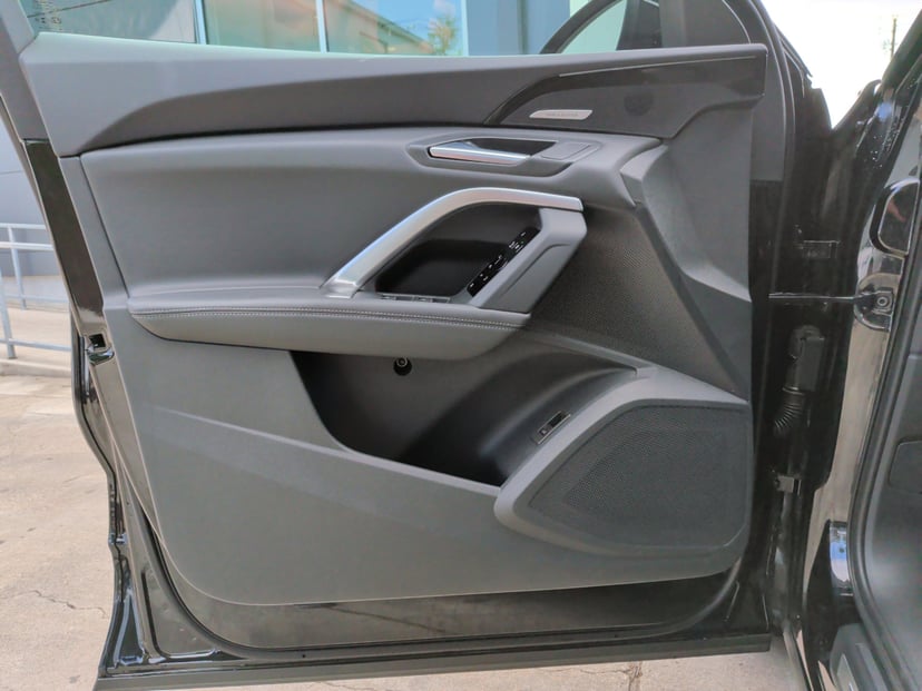 2025 Audi Q5 - Image 11