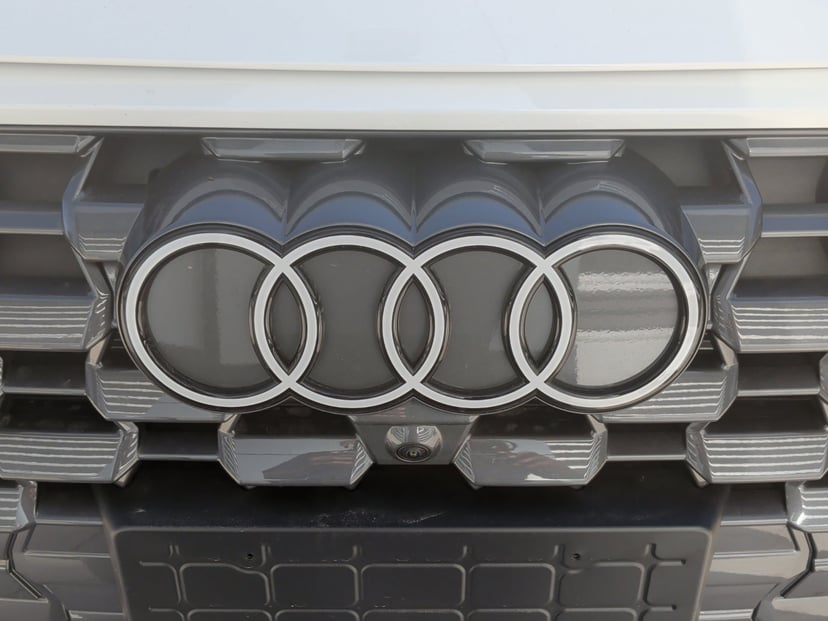 2025 Audi Q5 - Image 10