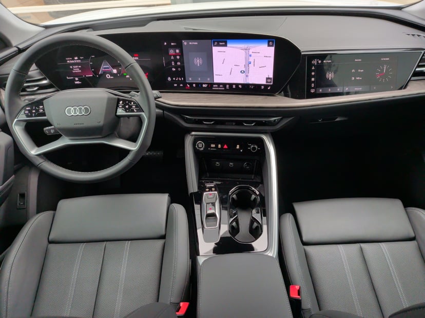 2025 Audi Q5 - Image 16