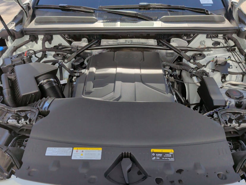 2025 Audi Q5 - Image 32
