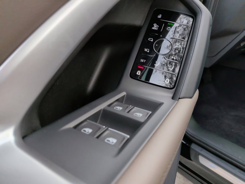 2025 Audi Q5 - Image 12
