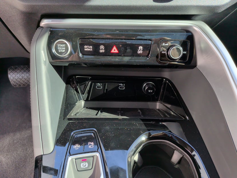 2025 Audi Q5 - Image 29