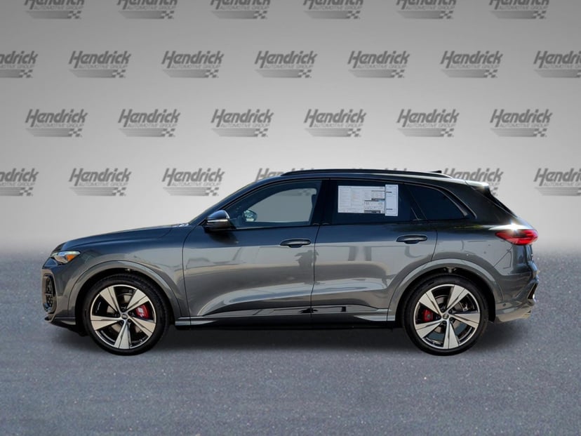 2025 Audi SQ5 - Image 4