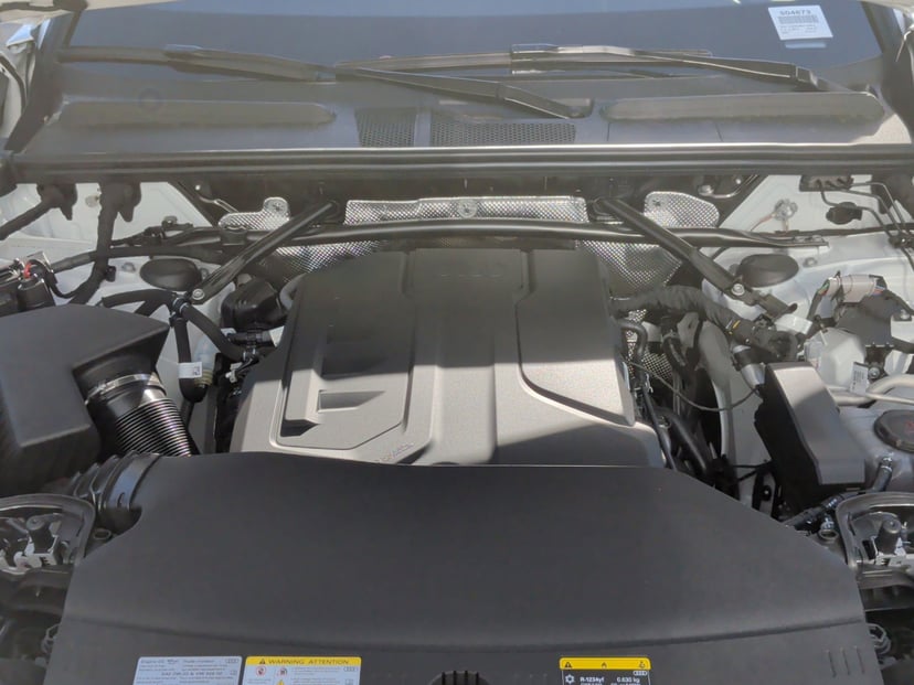 2025 Audi Q5 - Image 32