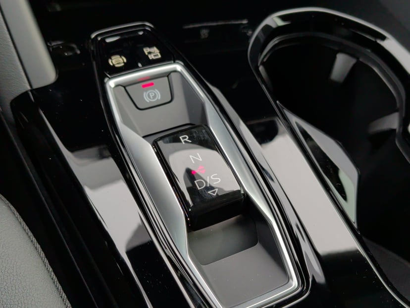 2025 Audi Q5 - Image 25