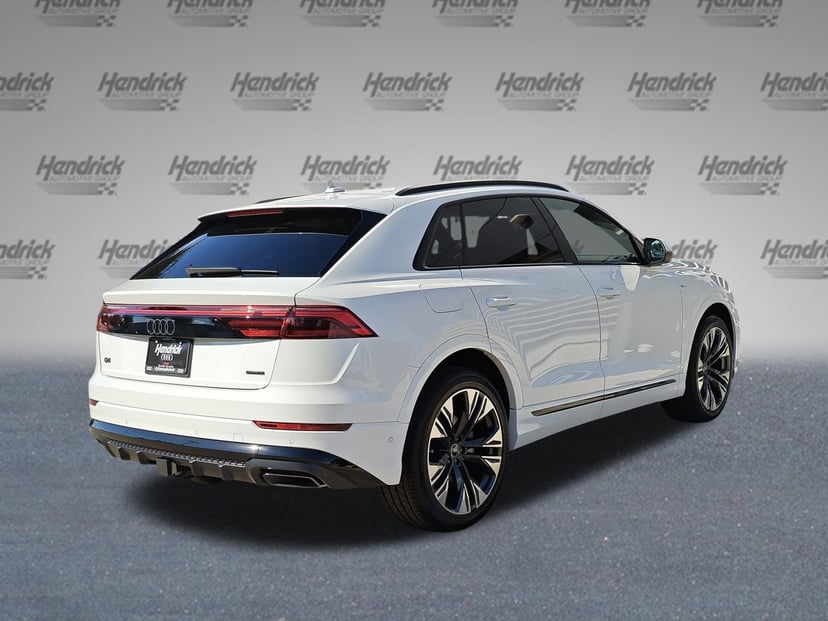 2025 Audi Q8 - Image 7