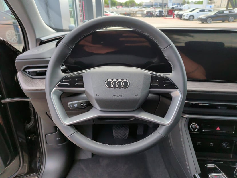 2025 Audi Q5 - Image 17