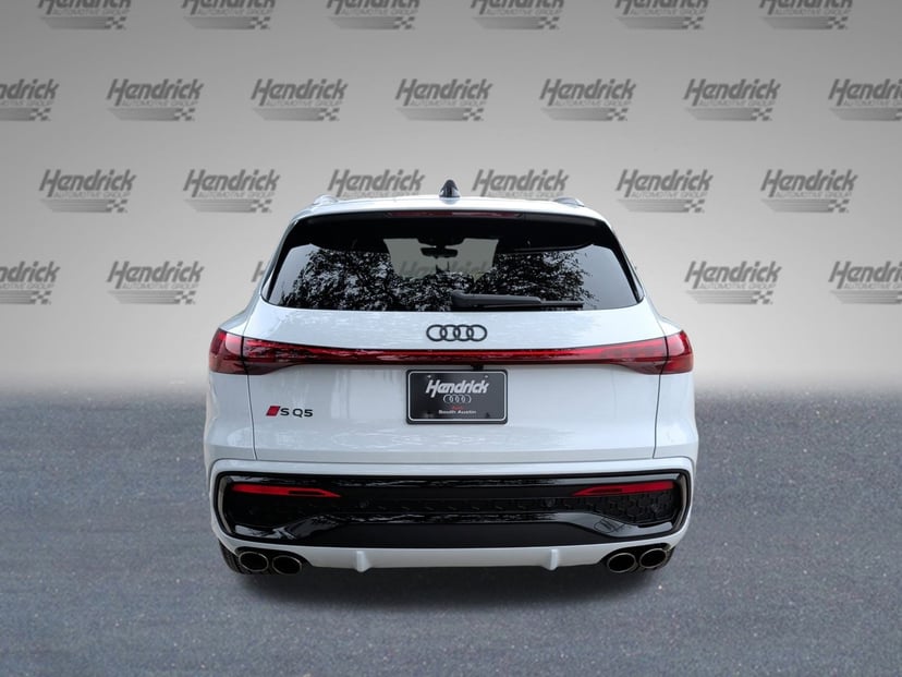 2025 Audi SQ5 - Image 6