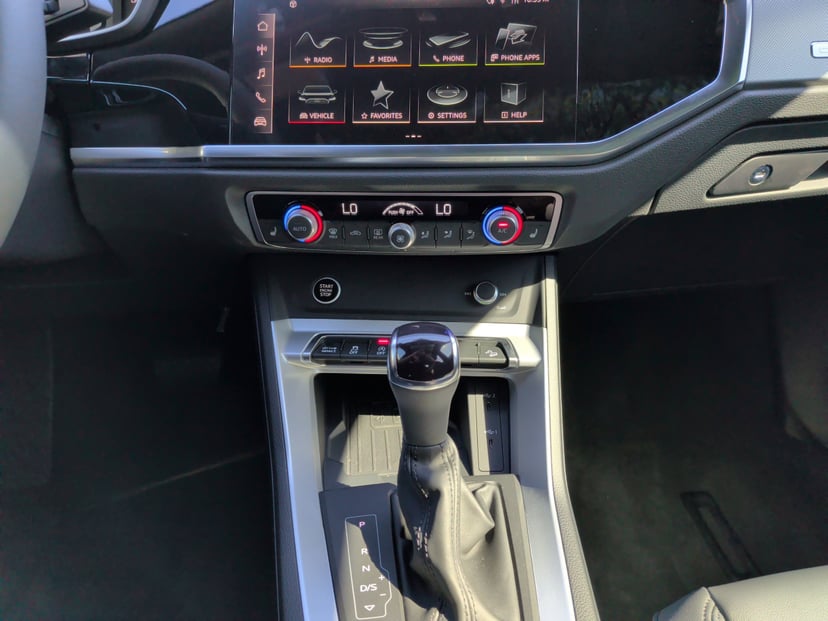 2025 Audi Q3 - Image 29