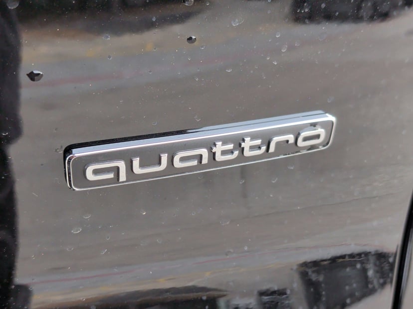 2025 Audi Q5 - Image 12