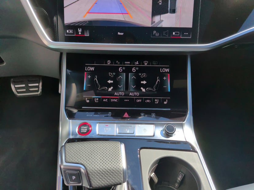 2025 Audi RS 7 - Image 30