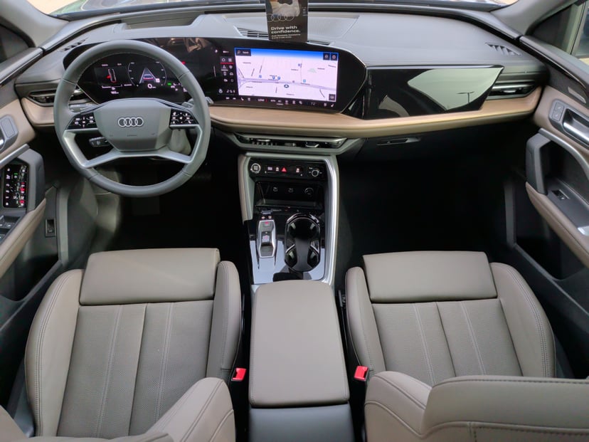 2025 Audi Q5 - Image 16