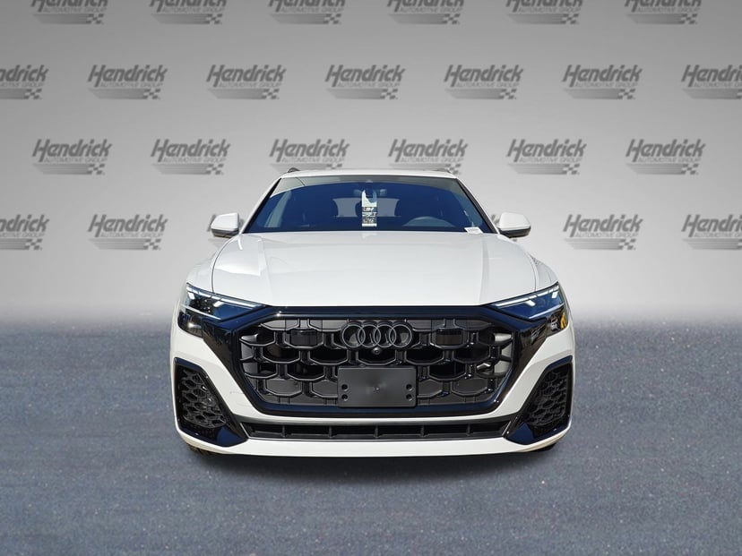 2025 Audi Q8 - Image 2