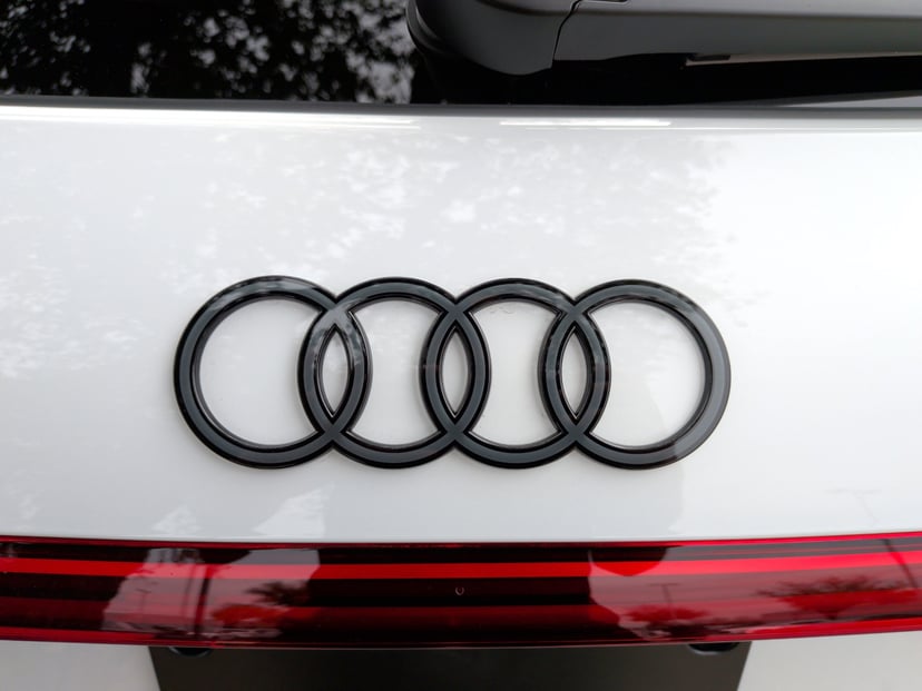 2025 Audi SQ5 - Image 36