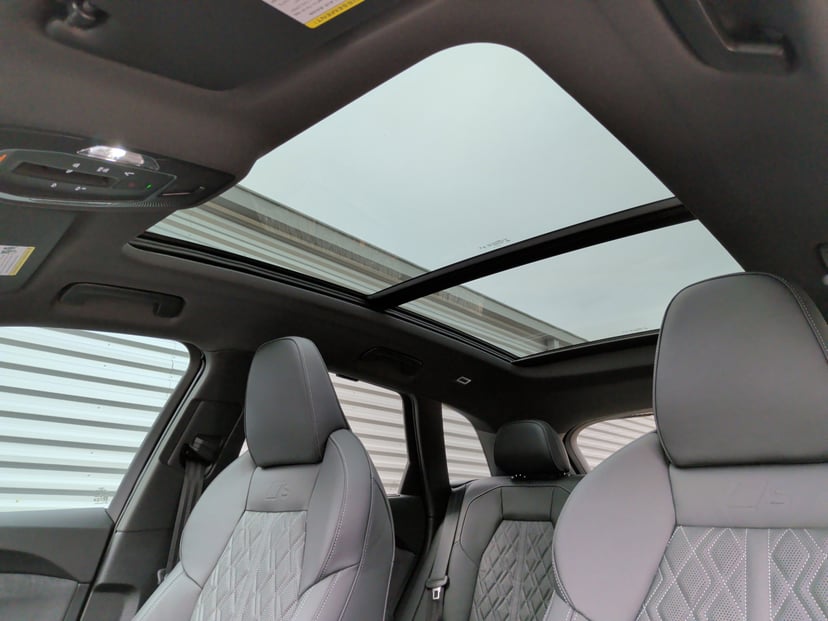 2025 Audi SQ5 - Image 28