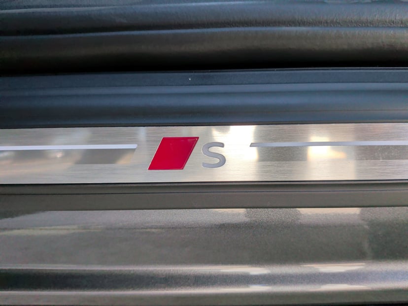 2025 Audi SQ5 - Image 35